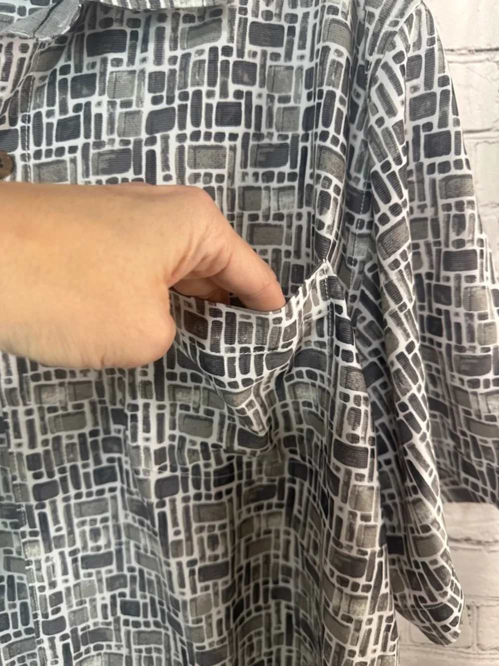 Tommy Bahama button down geometric print shirt, coolmax men’s XXL